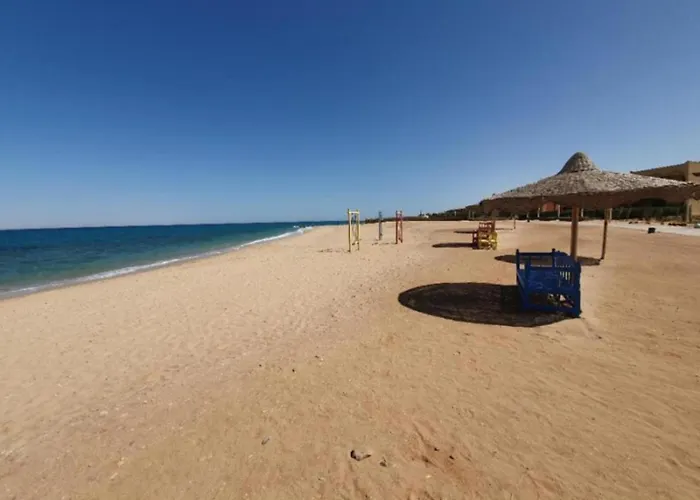 In Fanar De Luna شاليهات فنار دي لونا Resort *