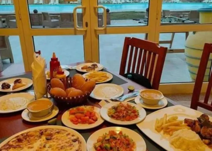 Resort In Fanar De Luna شاليهات فنار دي لونا *