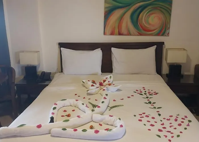 In Fanar De Luna شاليهات فنار دي لونا Resort *